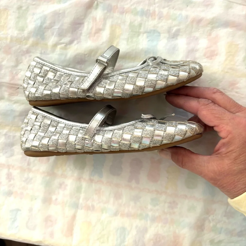 SmartFit Glitter Silver Ballet Flats Shoes SZ 11 Worn 1X Indoors